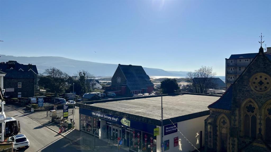 Luxury 4 Bedroom Seaside Apartment - Glan Y Werydd House Barmouth Eksteriør billede