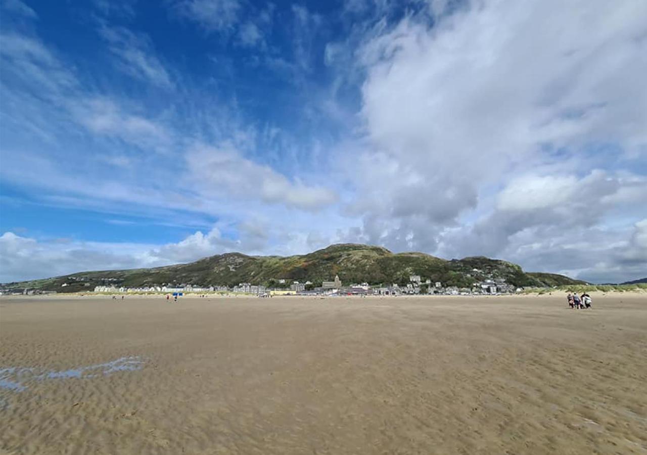 Luxury 4 Bedroom Seaside Apartment - Glan Y Werydd House Barmouth Eksteriør billede